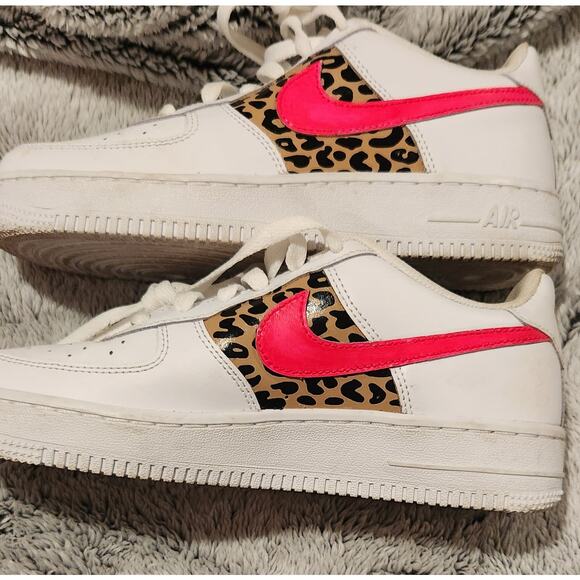 Nike Air Force 1 Youth 5.5 Leopard W/ Pink Nike Logo - Picture 1 of 10